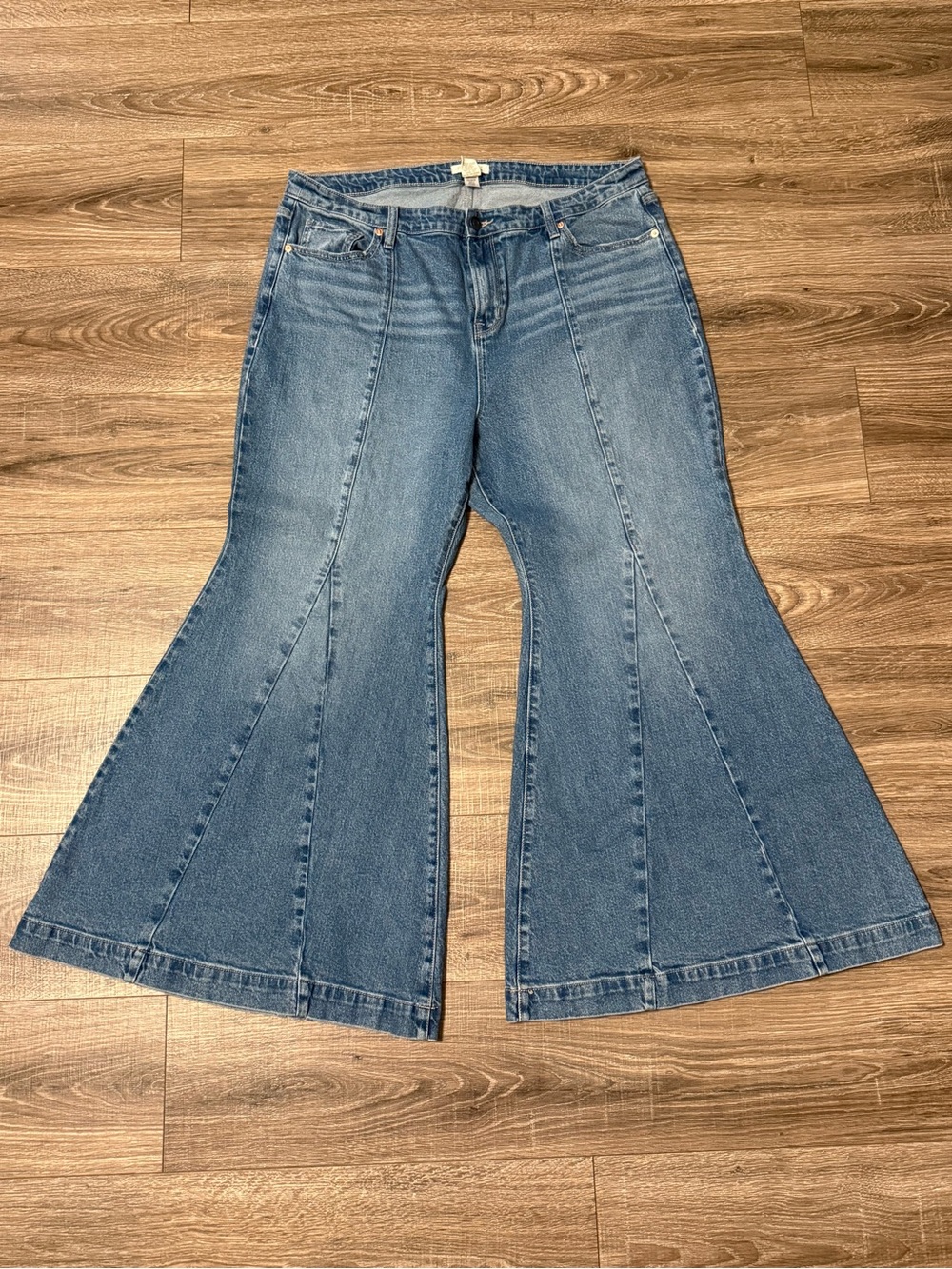 Torrid Festi High-rise Superflare Jeans 18R